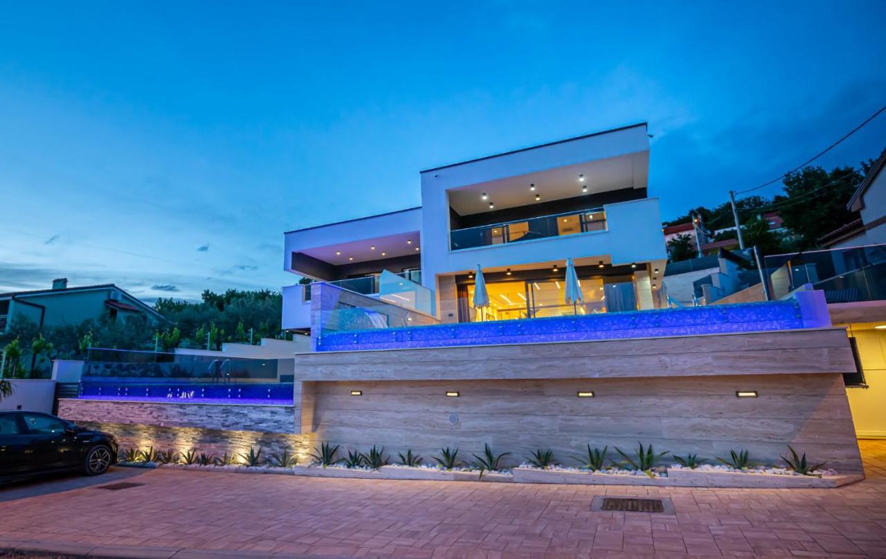 Villa Marassi With Heated Pool, Hot Tub And Sauna Crikvenica Exterior photo