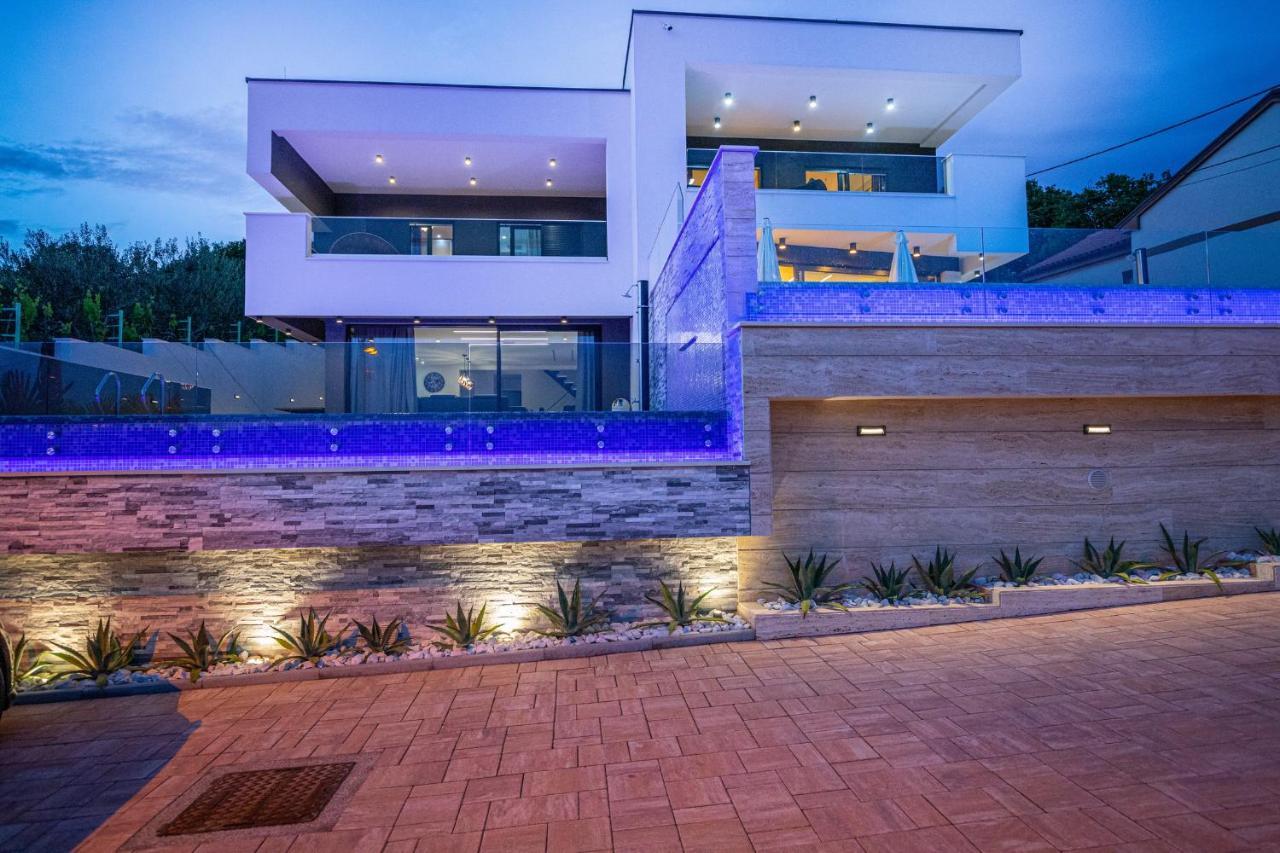 Villa Marassi With Heated Pool, Hot Tub And Sauna Crikvenica Exterior photo