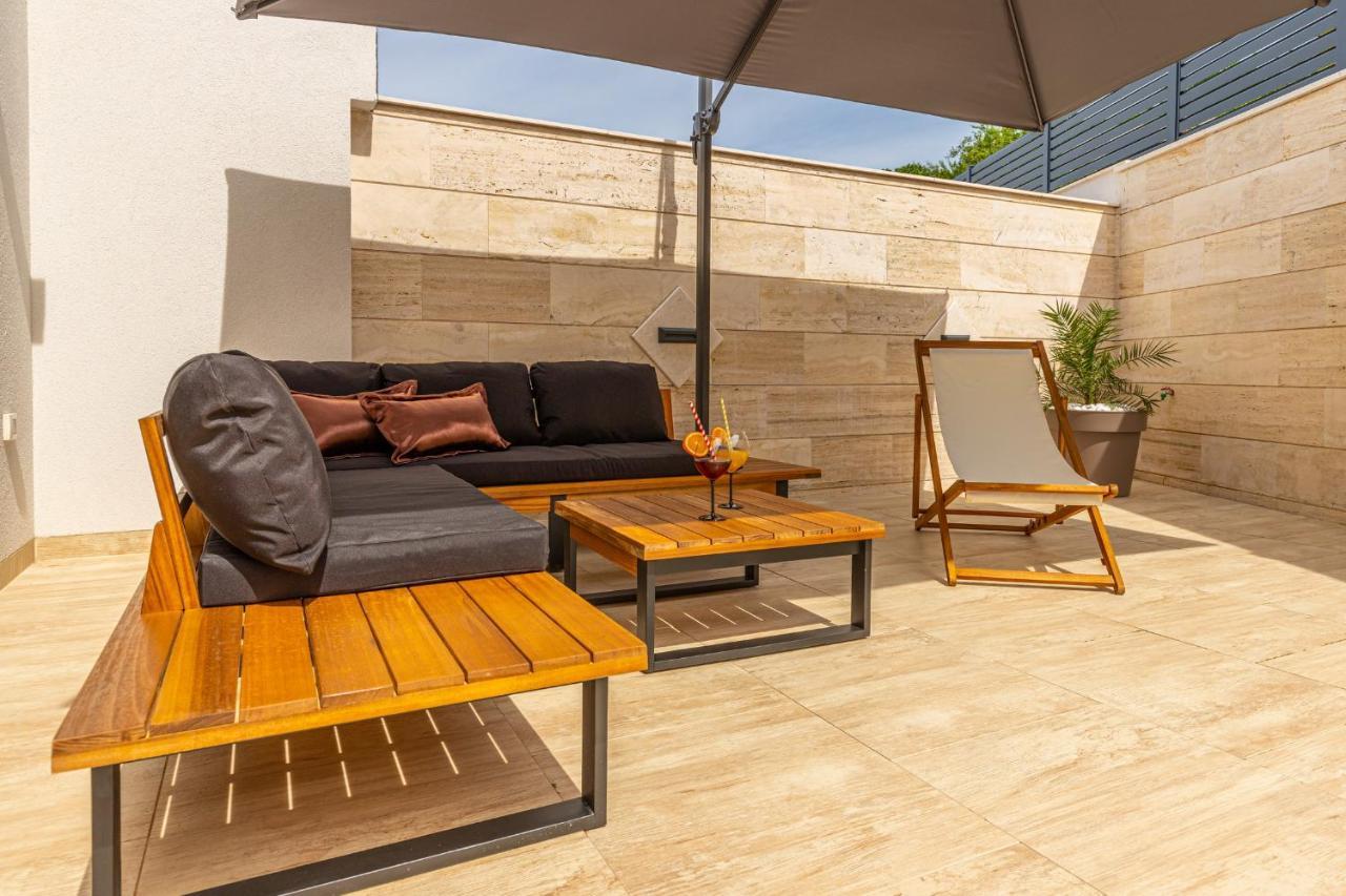 Villa Marassi With Heated Pool, Hot Tub And Sauna Crikvenica Exterior photo