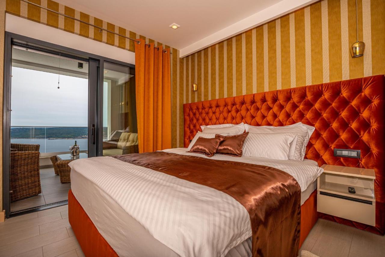 Villa Marassi With Heated Pool, Hot Tub And Sauna Crikvenica Exterior photo