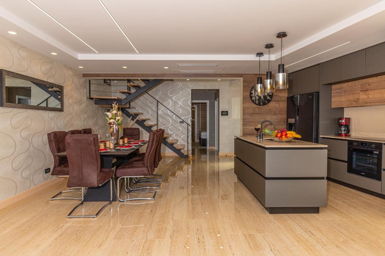 Villa Marassi With Heated Pool, Hot Tub And Sauna Crikvenica Exterior photo